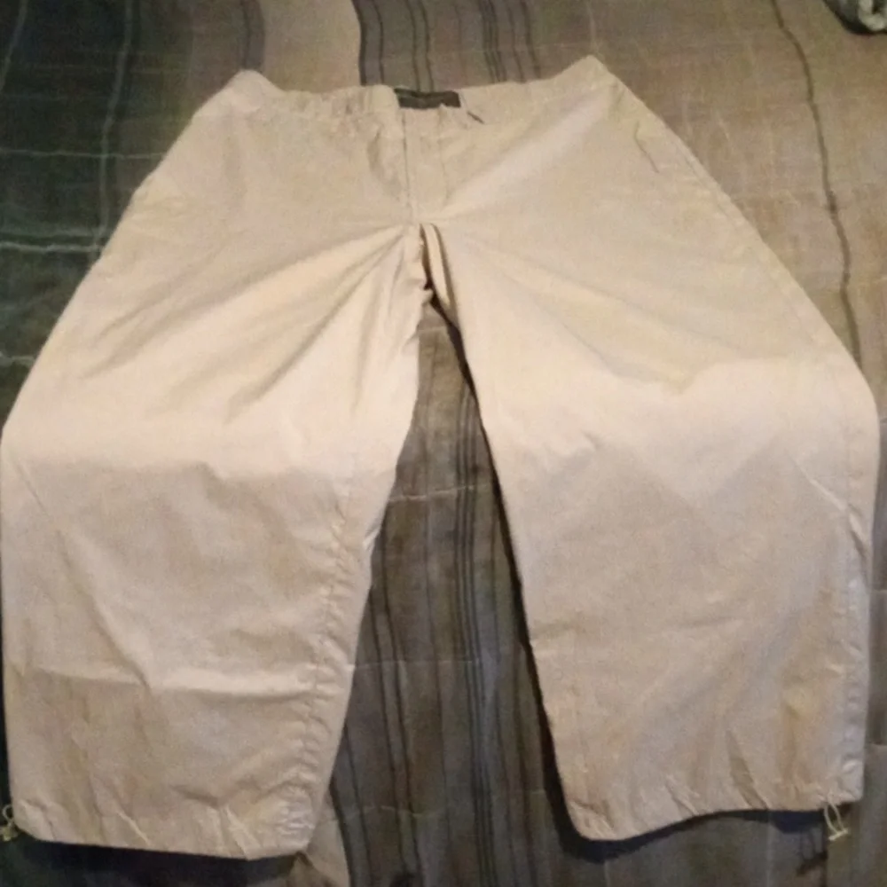 French Connection capri pants - Picture 1 of 4